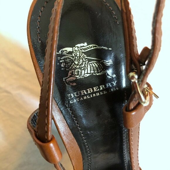 BURBERRY Women’s Sz 39 US 8.5 Carmel Brown Equestrian Style Sling Back Heels - Picture 10 of 12